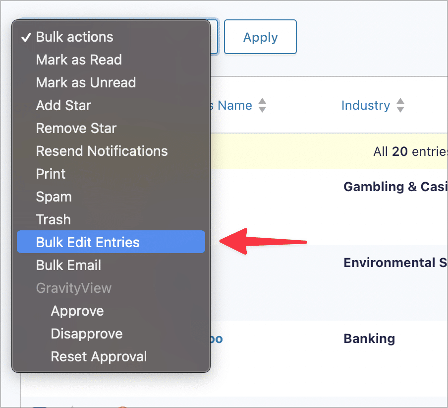 An arrow pointing to the 'Bulk Edit Entries' option in the Bulk actions dropdown menu