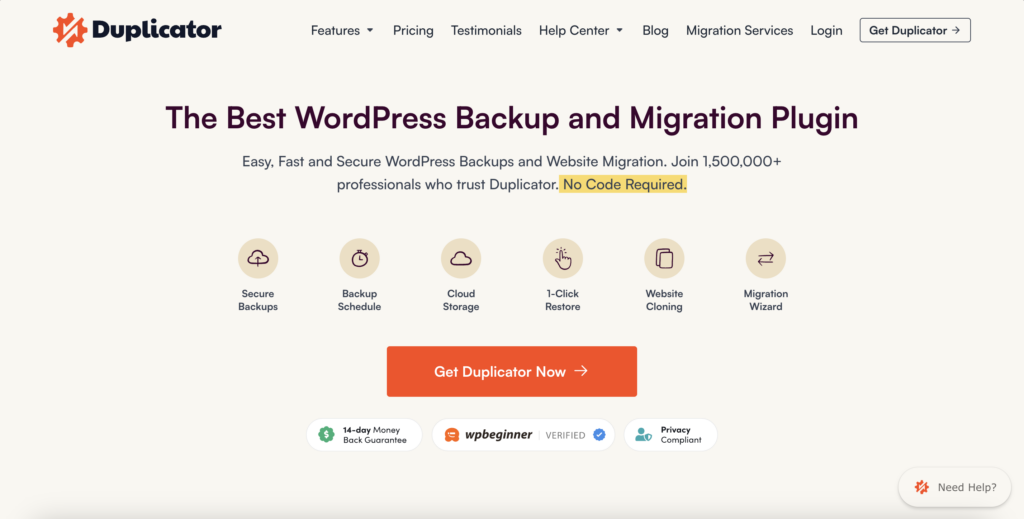 The Duplicator homepage. The header reads 'The Best WordPress Backup and Migration Plugin'.